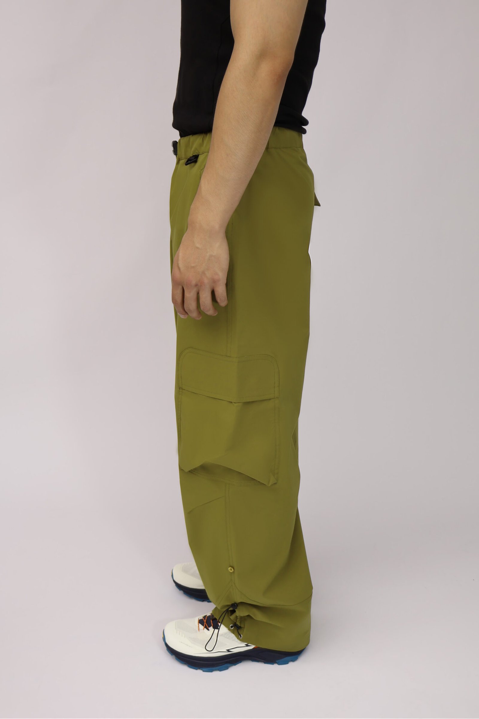 Minimalist Casual Cargo Pants - Image 8