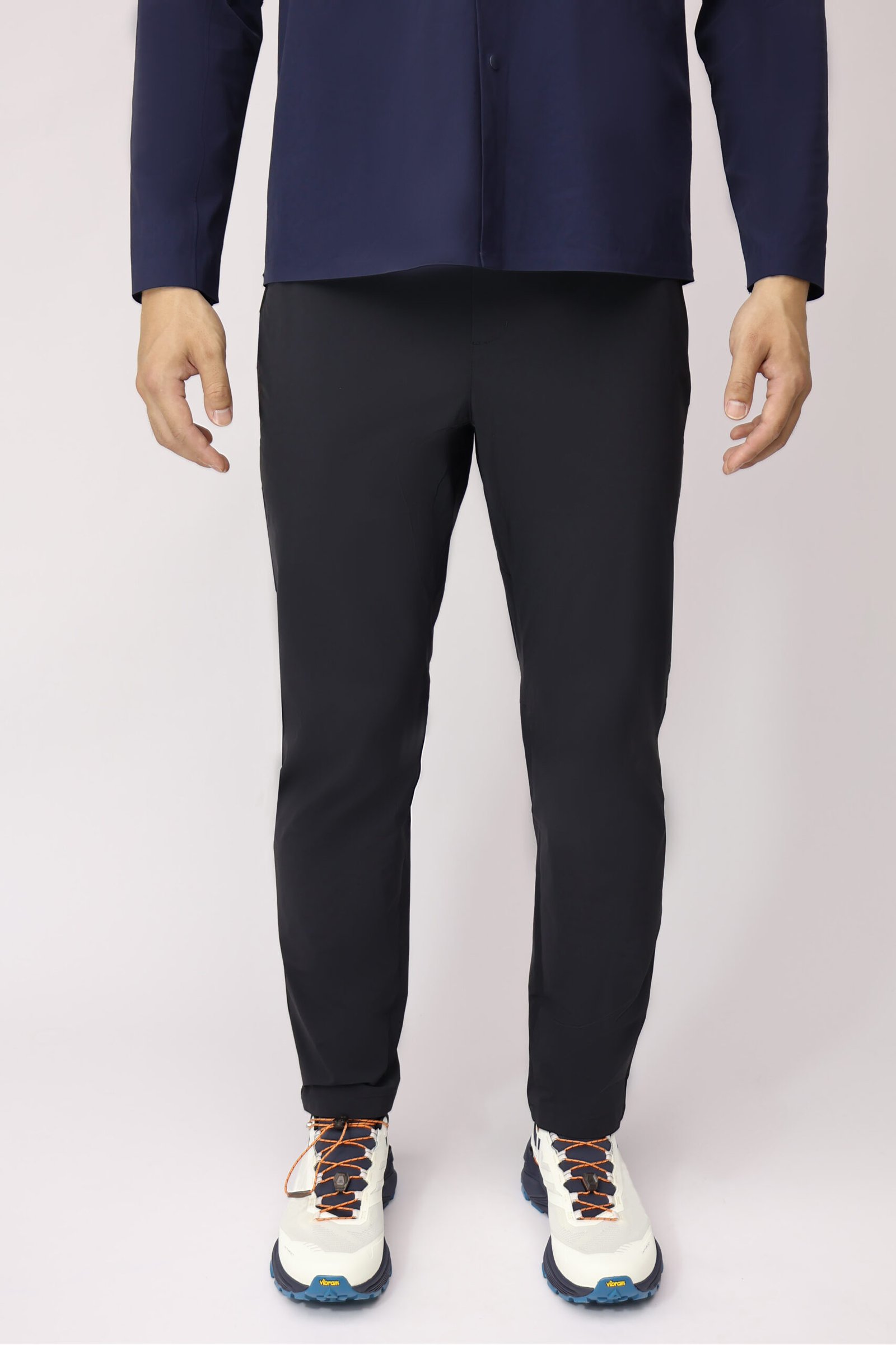 Straight-Leg Cargo Softshell Pants - Image 4